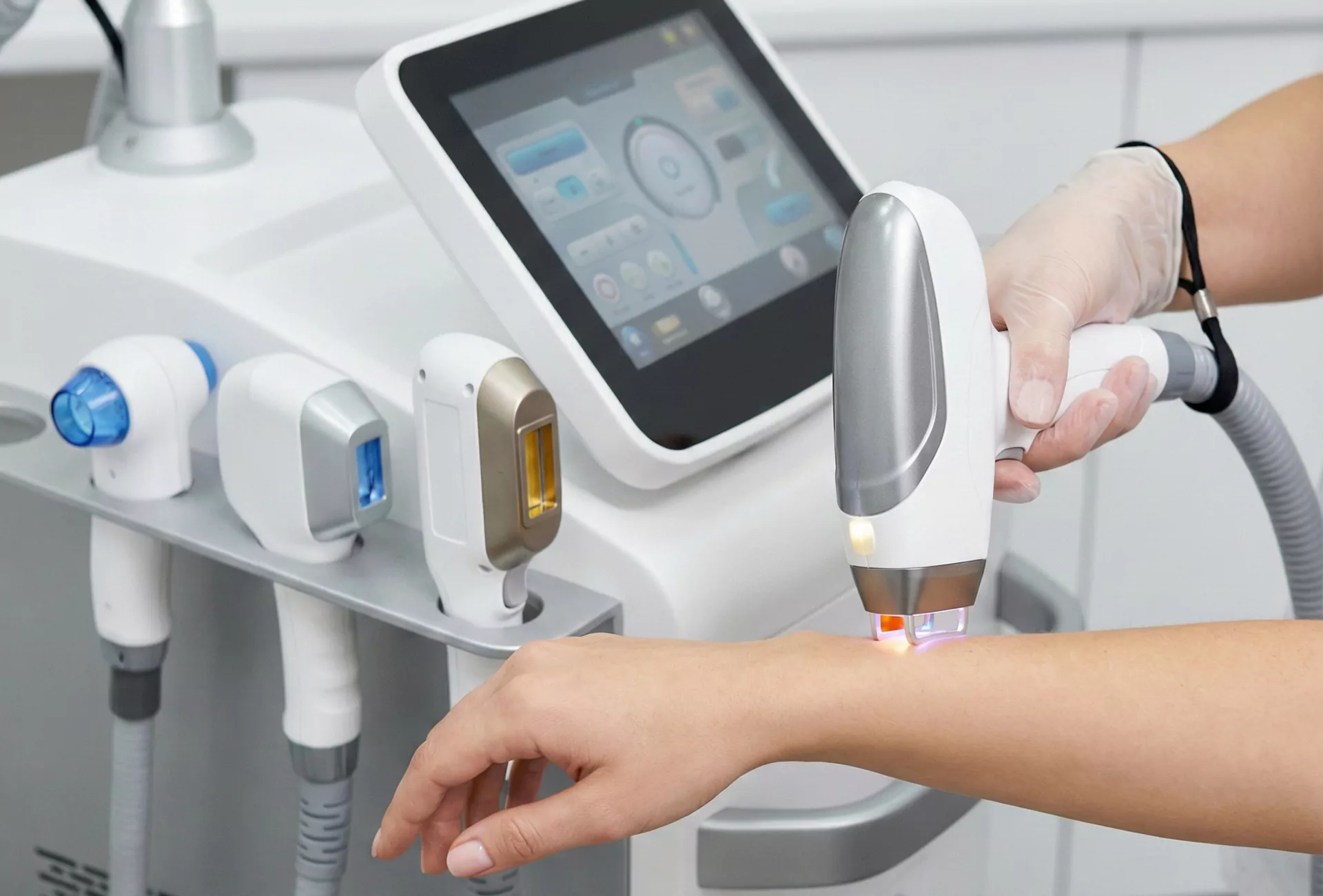 essential-health-screening-shiraz-medical-center-dubai